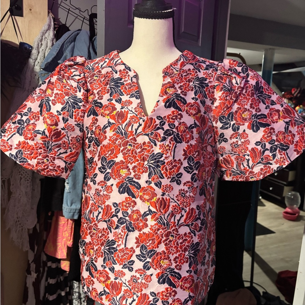 NWOT VOY Floral Red and Blue Embroidered Women's Top- BRAND NEW. THICK MATERIAL